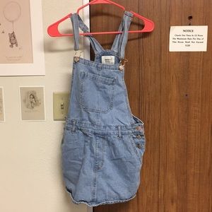 FOREVER 21 Overall Dress 💖